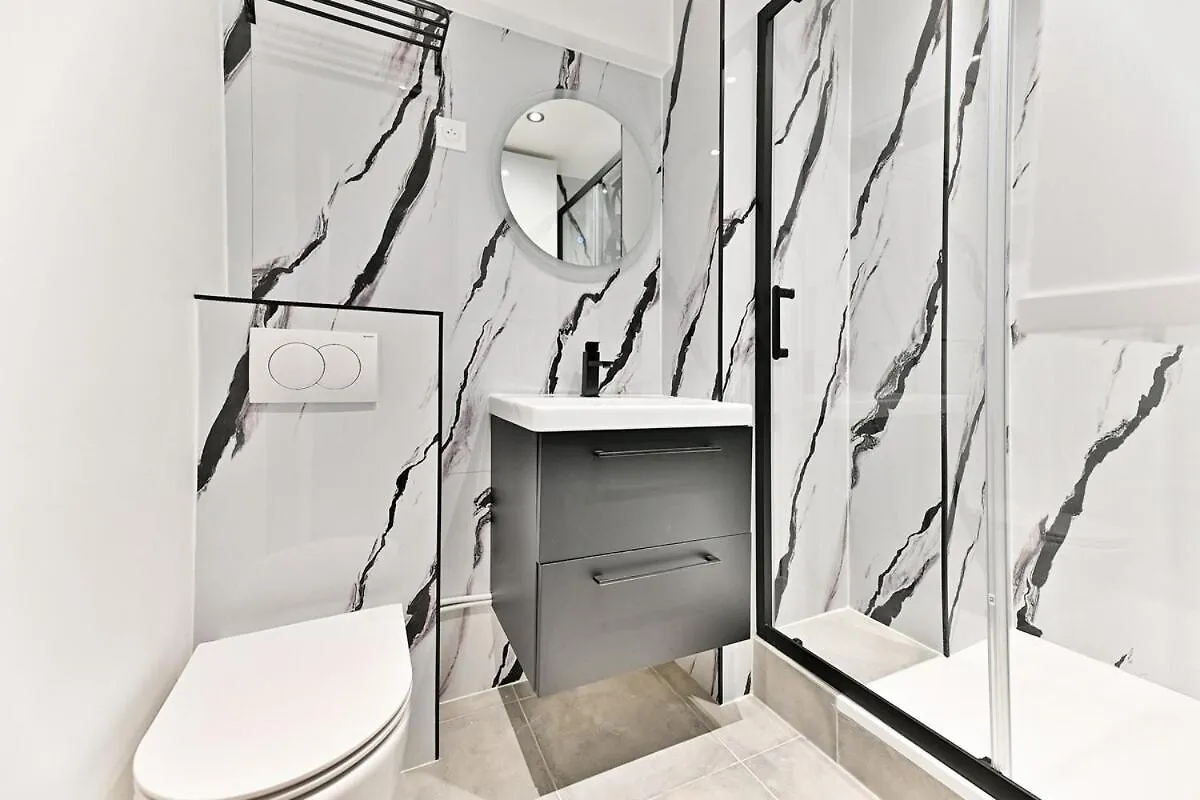Parisian Getaway Near Gare De L'Est - II Apartment  Paris