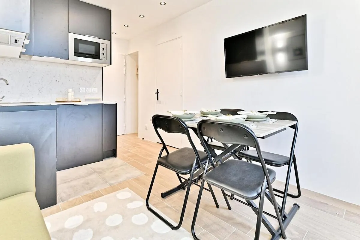 Parisian Getaway Near Gare De L'Est - II Apartment France