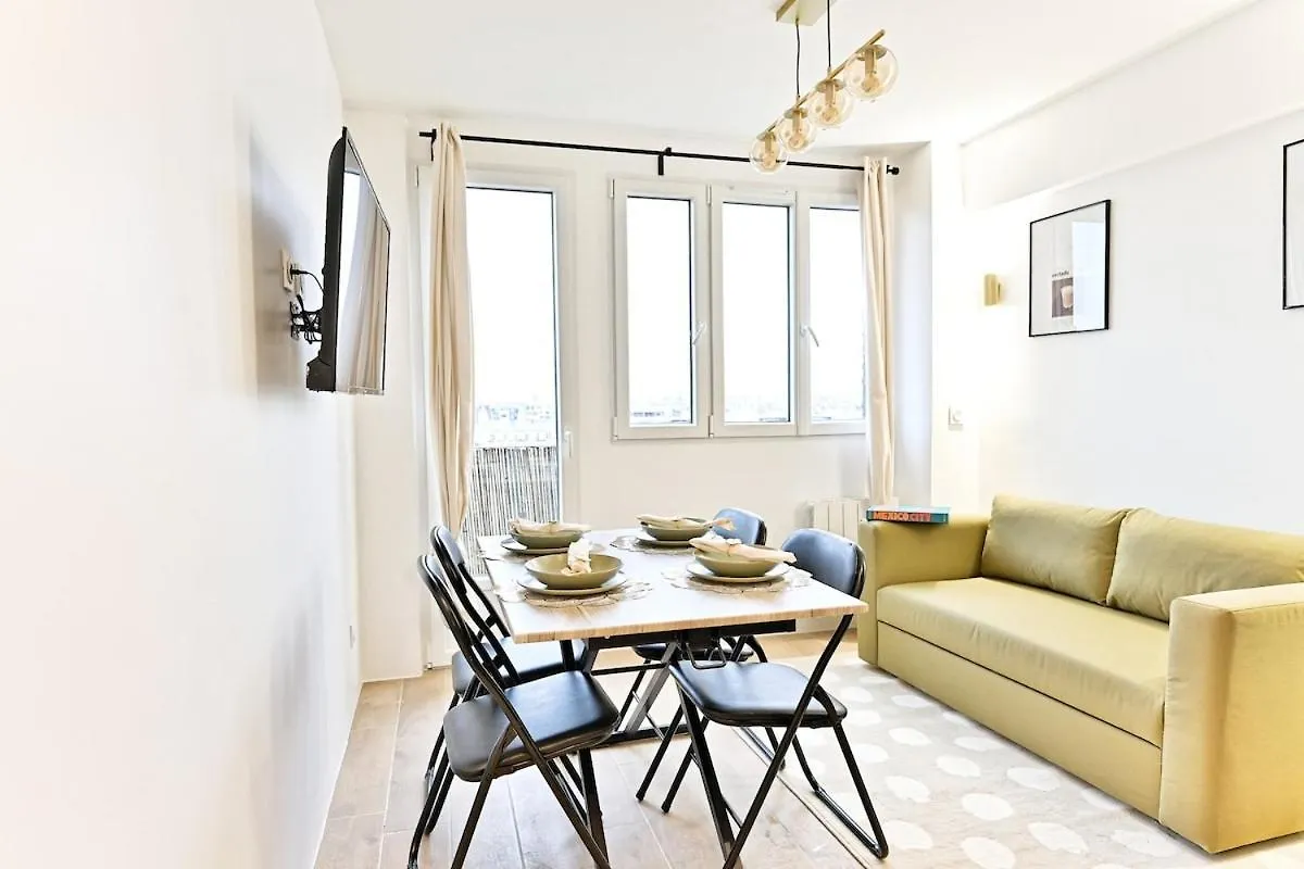 Parisian Getaway Near Gare De L'Est - II公寓